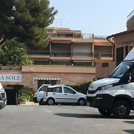 Apartment In Baiasole
